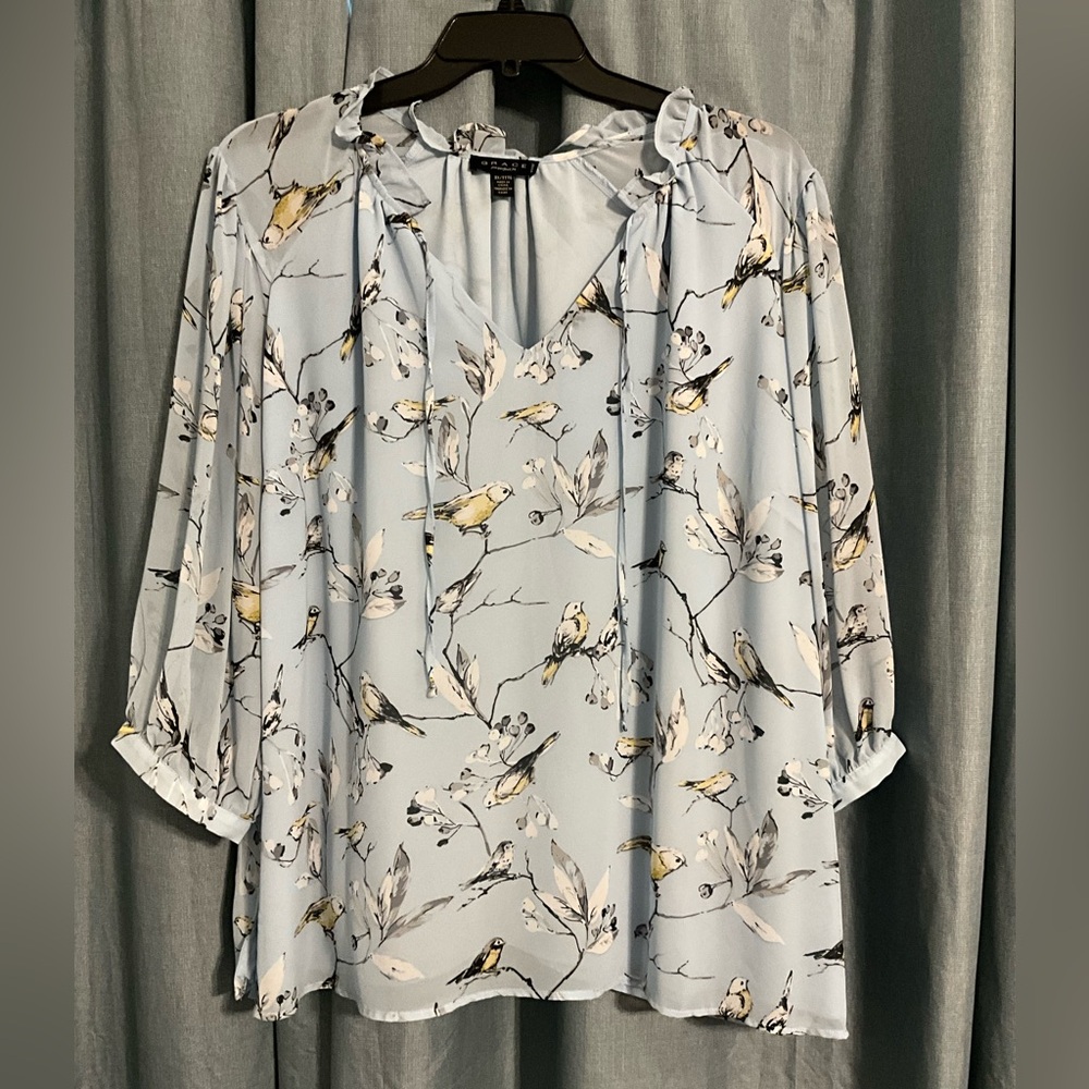 Grace Women’s Plus Bird/Floral Print Top